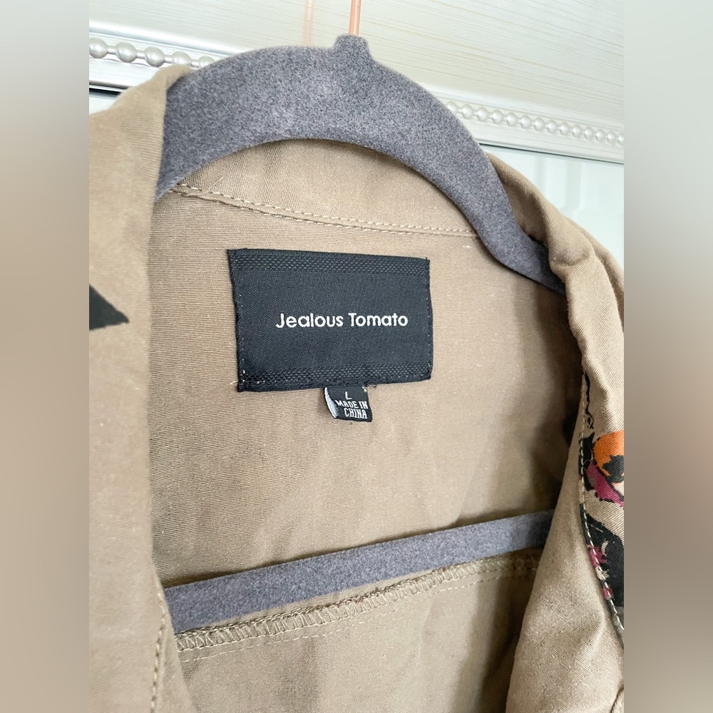 Button Down Utility Jacket - Picture 5 of 9